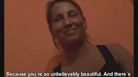 Kaksi homo antaa ala ...